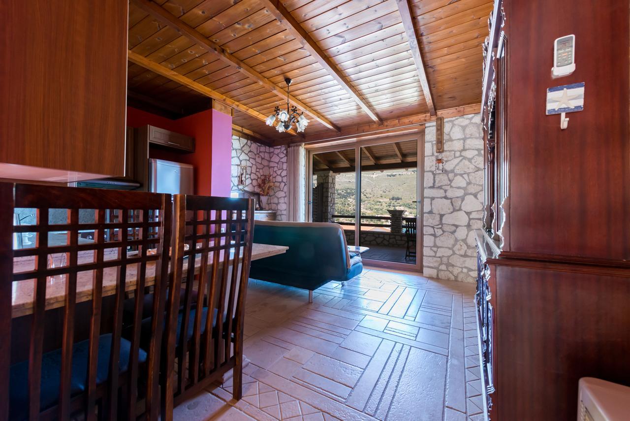 Luxury Stone Apartments Agia Efimia Buitenkant foto